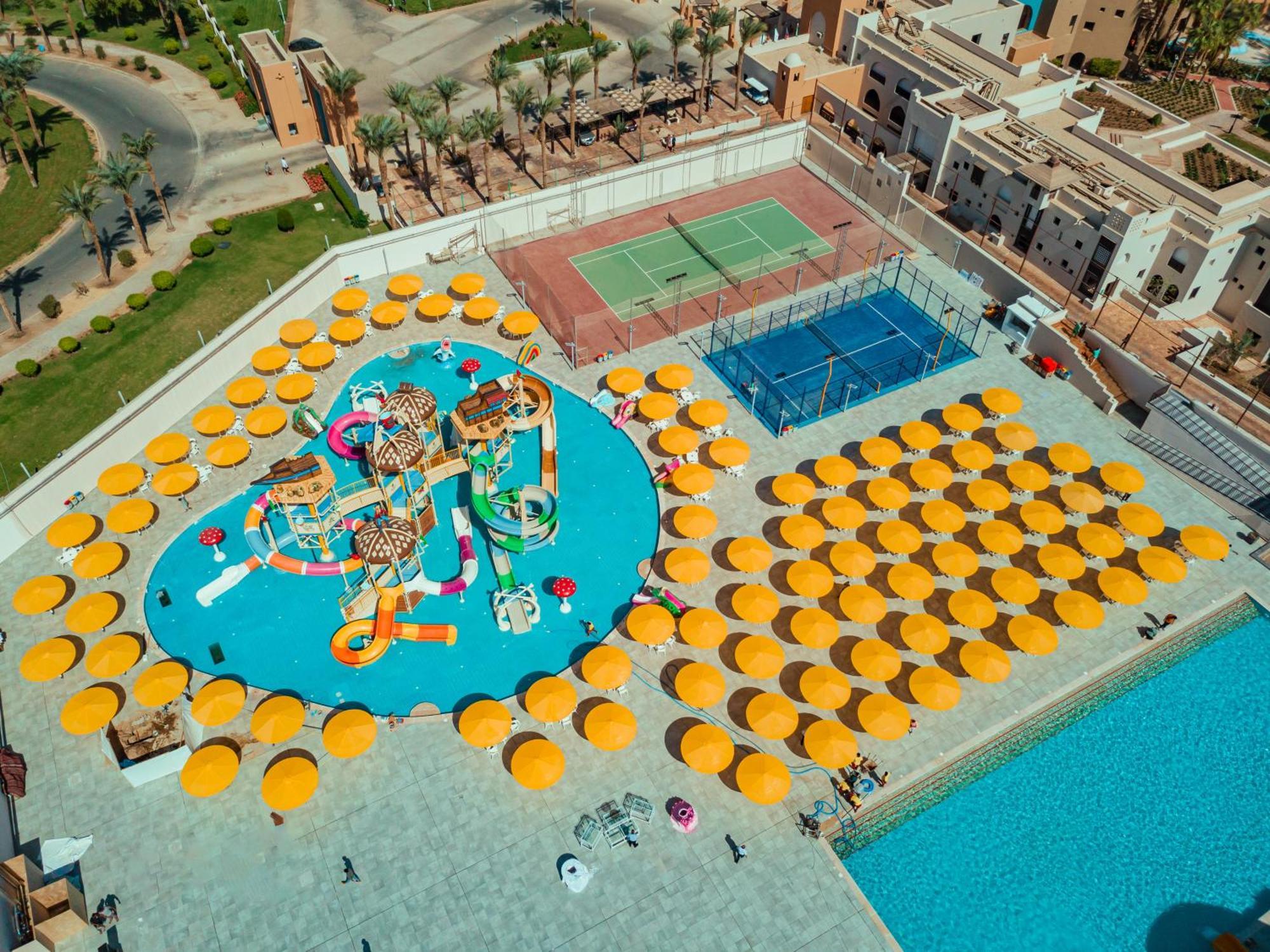 Pickalbatros Oasis Port Ghalib Hotel Exterior photo