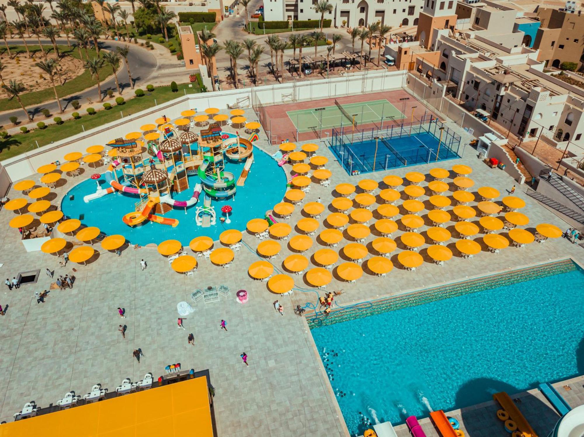 Pickalbatros Oasis Port Ghalib Hotel Exterior photo